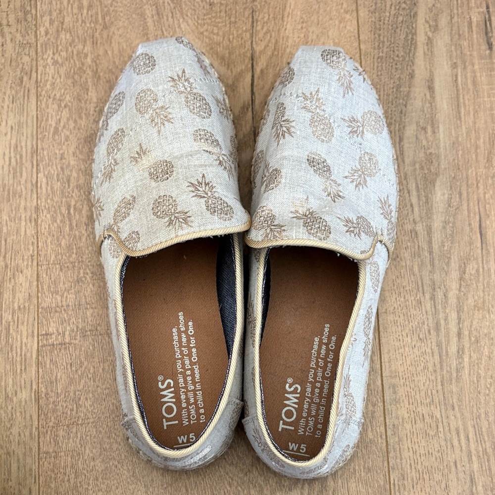 TOMS Pineapple Loafers